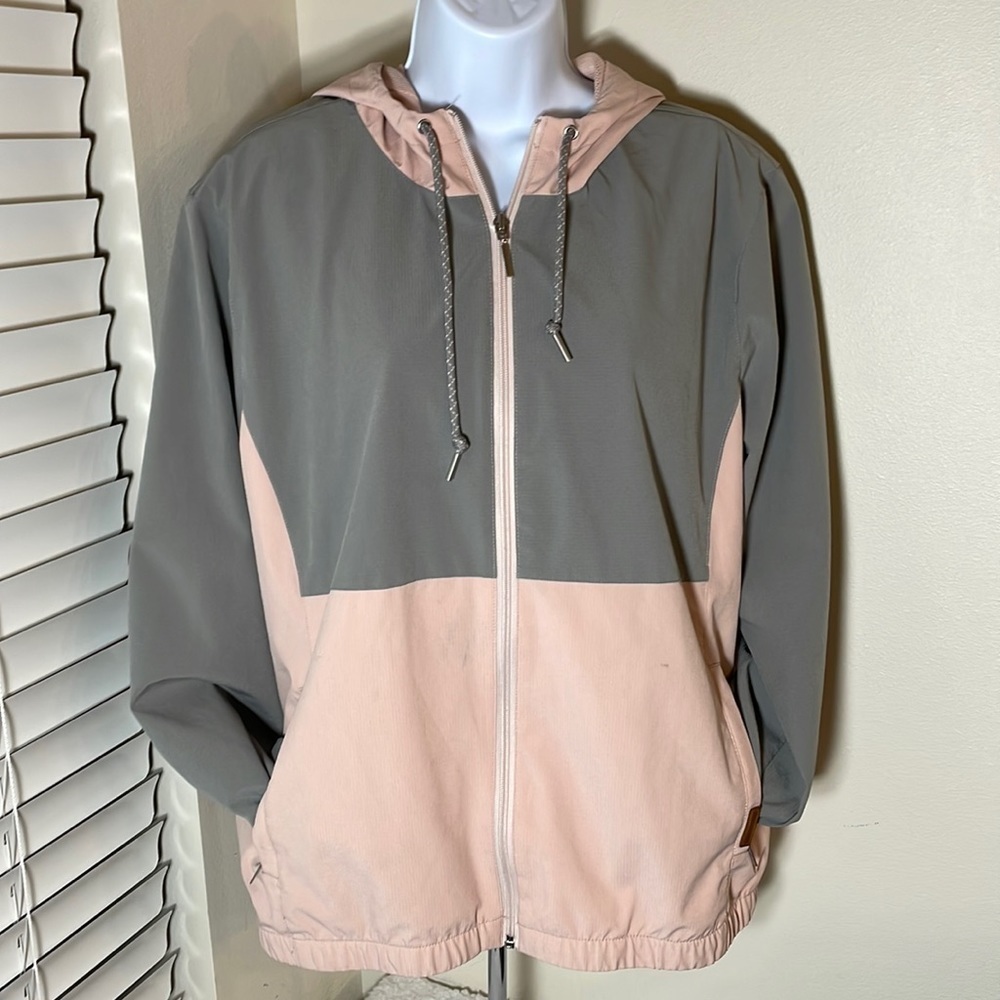 VOYAGER Lightweight Jacket Size Medium